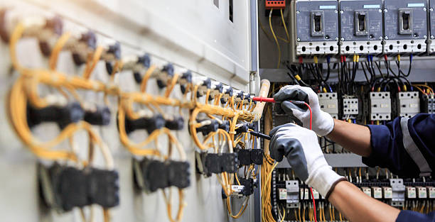 Professional Electrician technician working in Poseyville, IN